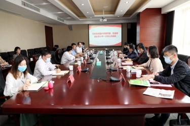 嘉興市委常委、統(tǒng)戰(zhàn)部部長李小平一行蒞臨景興紙業(yè)調(diào)研指導