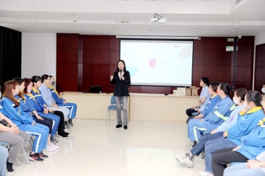 以愛為線，以懂為梁 | 景興紙業(yè)開展“與青春期孩子的溝通——懂是愛的前提”互動沙龍活動